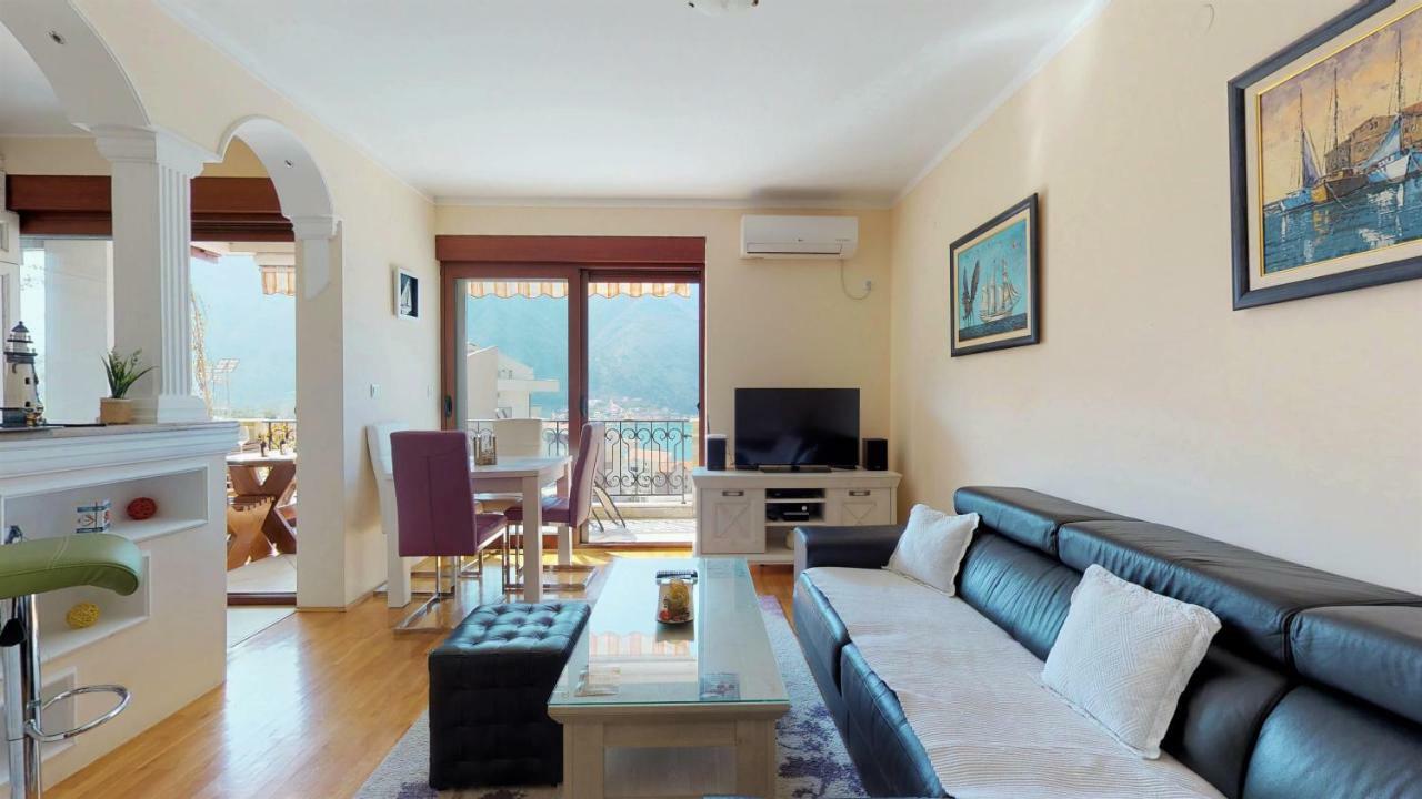 Apartment Stella Di Cattaro Luaran gambar
